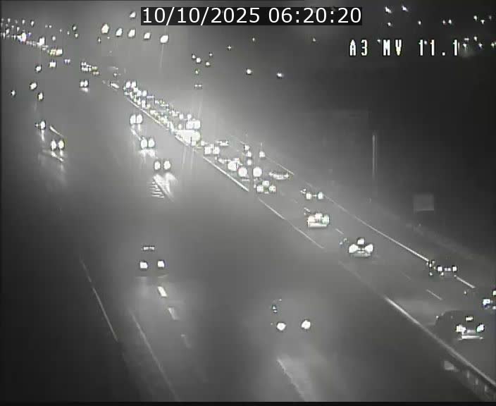 <h2>Traffic live webcam Luxembourg Croix de Bettembourg A3 - BK 11.1 - direction Luxembourg-ville</h2>