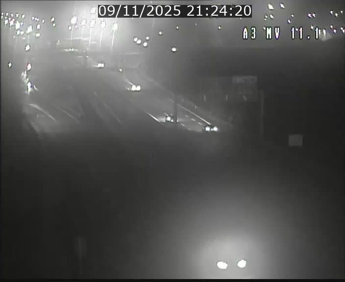 <h2>Traffic live webcam Luxembourg Croix de Bettembourg A3 - BK 11.1 - direction Luxembourg-ville</h2>