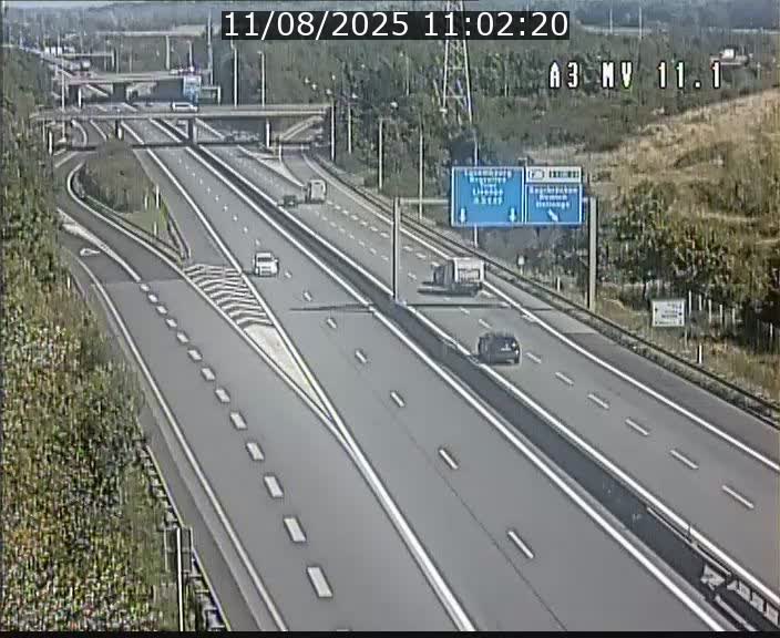 <h2>Traffic live webcam Luxembourg Croix de Bettembourg A3 - BK 11.1 - direction Luxembourg-ville</h2>