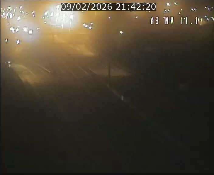 <h2>Traffic live webcam Luxembourg Croix de Bettembourg A3 - BK 11.1 - direction Luxembourg-ville</h2>