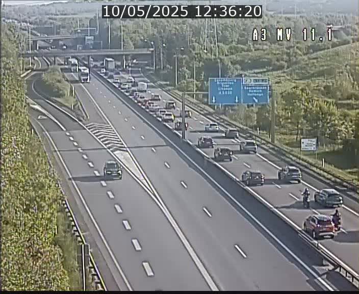<h2>Traffic live webcam Luxembourg Croix de Bettembourg A3 - BK 11.1 - direction Luxembourg-ville</h2>