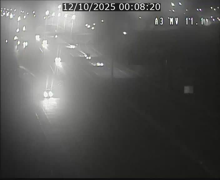 <h2>Traffic live webcam Luxembourg Croix de Bettembourg A3 - BK 11.1 - direction Luxembourg-ville</h2>