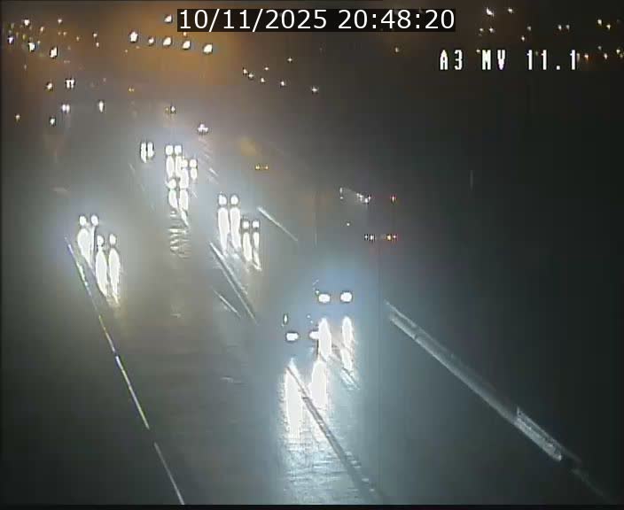 Traffic live webcam Luxembourg Croix de Bettembourg A3 - BK 11.1 - direction Luxembourg-ville