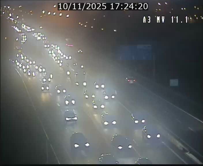 <h2>Traffic live webcam Luxembourg Croix de Bettembourg A3 - BK 11.1 - direction Luxembourg-ville</h2>