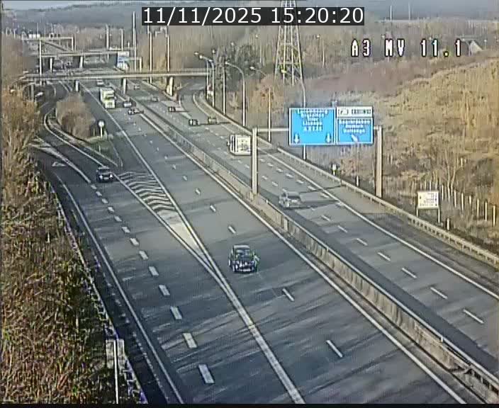 <h2>Traffic live webcam Luxembourg Croix de Bettembourg A3 - BK 11.1 - direction Luxembourg-ville</h2>