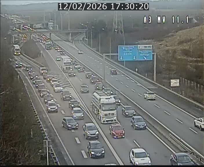 <h2>Traffic live webcam Luxembourg Croix de Bettembourg A3 - BK 11.1 - direction Luxembourg-ville</h2>