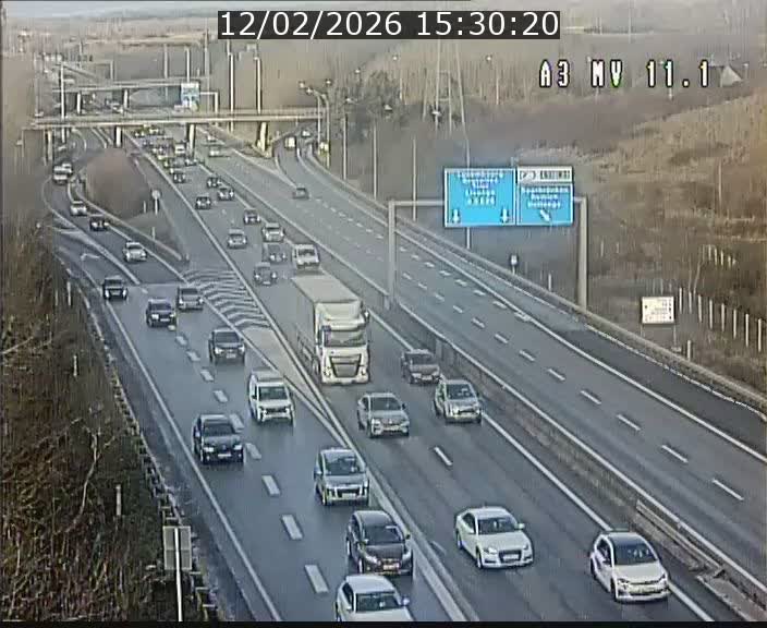 Traffic live webcam Luxembourg Croix de Bettembourg A3 - BK 11.1 - direction Luxembourg-ville