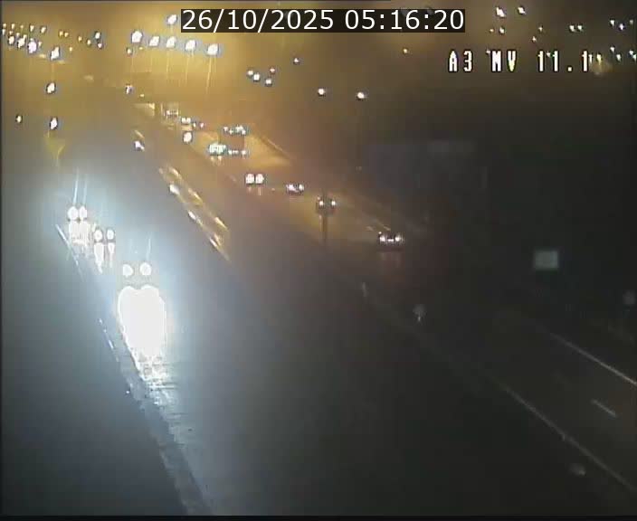 <h2>Traffic live webcam Luxembourg Croix de Bettembourg A3 - BK 11.1 - direction Luxembourg-ville</h2>