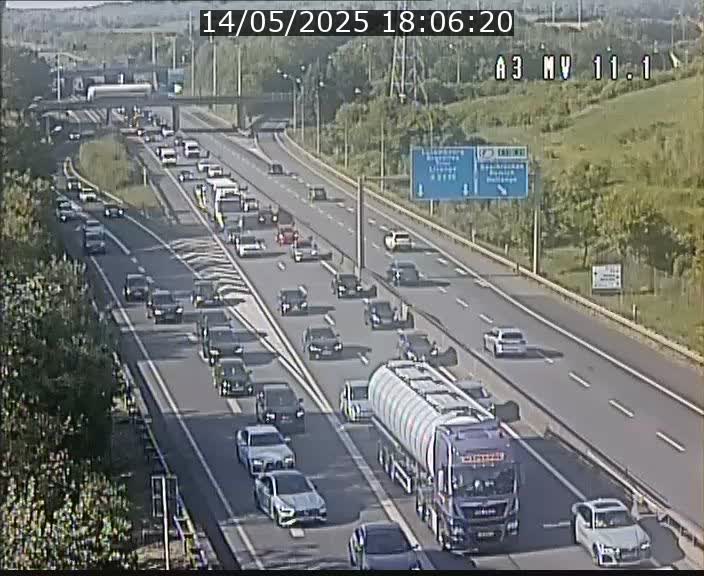 <h2>Traffic live webcam Luxembourg Croix de Bettembourg A3 - BK 11.1 - direction Luxembourg-ville</h2>