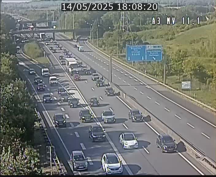 <h2>Traffic live webcam Luxembourg Croix de Bettembourg A3 - BK 11.1 - direction Luxembourg-ville</h2>
