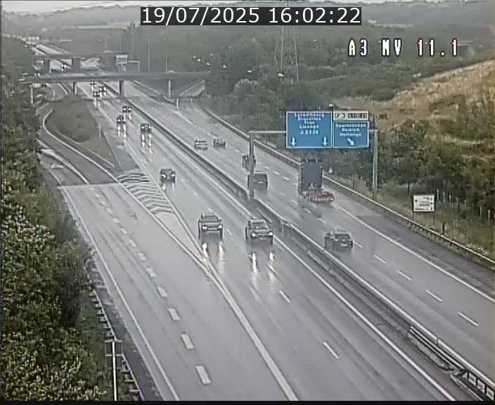 Traffic live webcam Luxembourg Croix de Bettembourg A3 - BK 11.1 - direction Luxembourg-ville
