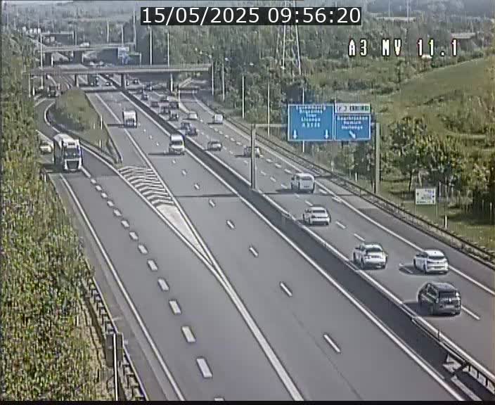 <h2>Traffic live webcam Luxembourg Croix de Bettembourg A3 - BK 11.1 - direction Luxembourg-ville</h2>