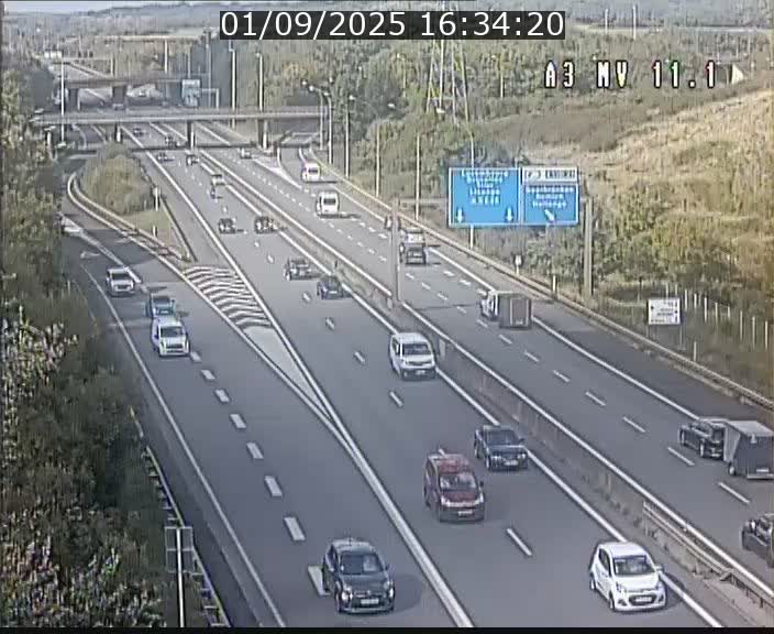 Traffic live webcam Luxembourg Croix de Bettembourg A3 - BK 11.1 - direction Luxembourg-ville