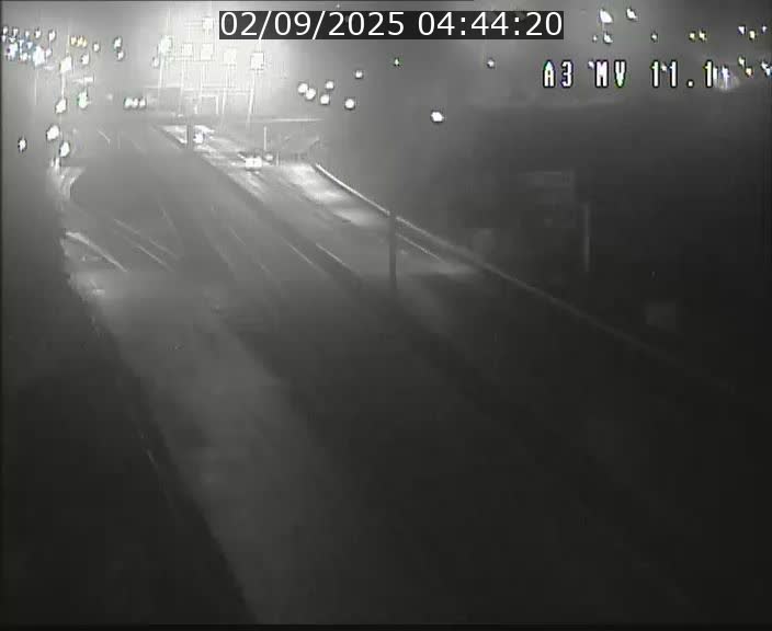 <h2>Traffic live webcam Luxembourg Croix de Bettembourg A3 - BK 11.1 - direction Luxembourg-ville</h2>