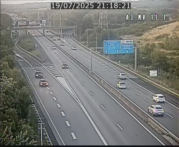 Traffic live webcam Luxembourg Croix de Bettembourg A3 - BK 11.1 - direction Luxembourg-ville