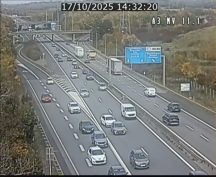 <h2>Traffic live webcam Luxembourg Croix de Bettembourg A3 - BK 11.1 - direction Luxembourg-ville</h2>