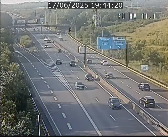 Traffic live webcam Luxembourg Croix de Bettembourg A3 - BK 11.1 - direction Luxembourg-ville