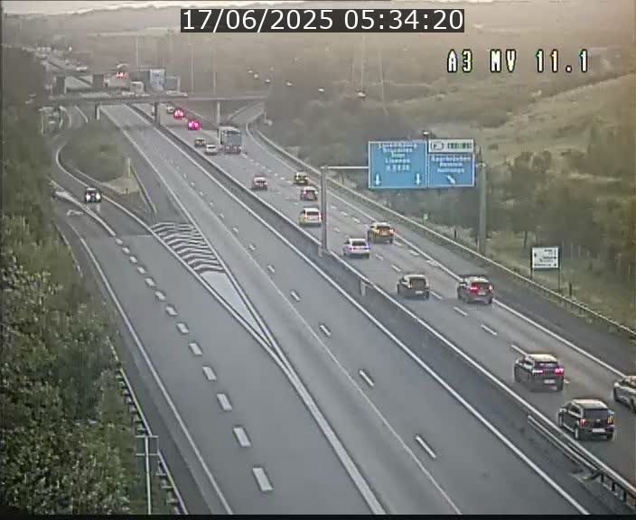 Traffic live webcam Luxembourg Croix de Bettembourg A3 - BK 11.1 - direction Luxembourg-ville