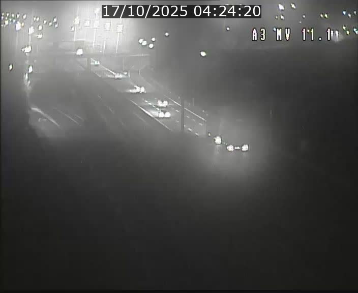 <h2>Traffic live webcam Luxembourg Croix de Bettembourg A3 - BK 11.1 - direction Luxembourg-ville</h2>