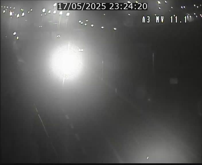 <h2>Traffic live webcam Luxembourg Croix de Bettembourg A3 - BK 11.1 - direction Luxembourg-ville</h2>