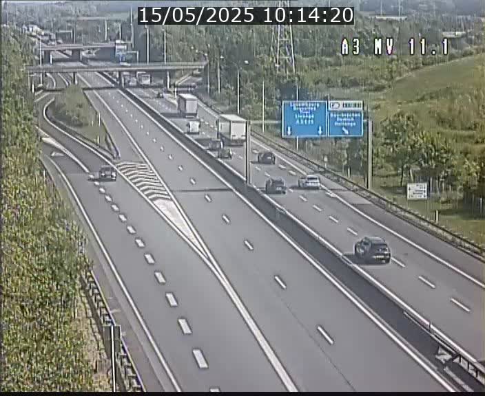 Traffic live webcam Luxembourg Croix de Bettembourg A3 - BK 11.1 - direction Luxembourg-ville
