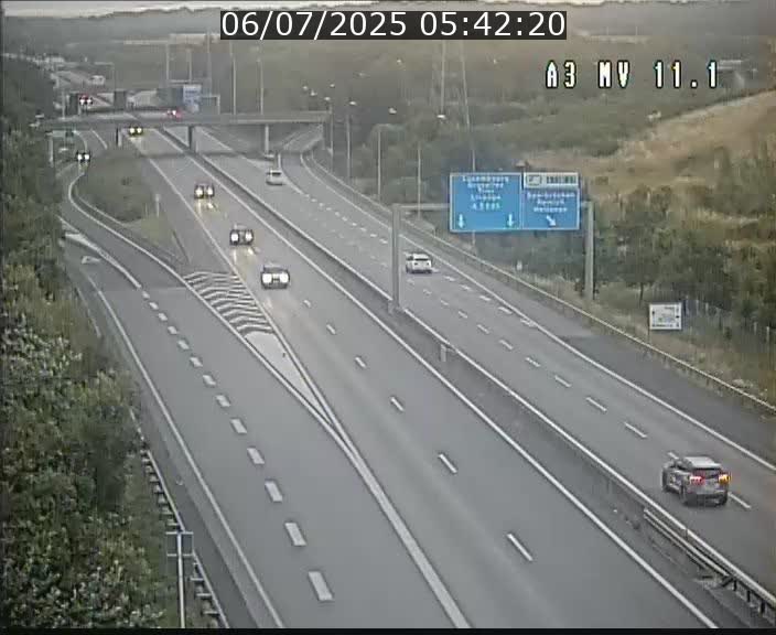 Traffic live webcam Luxembourg Croix de Bettembourg A3 - BK 11.1 - direction Luxembourg-ville