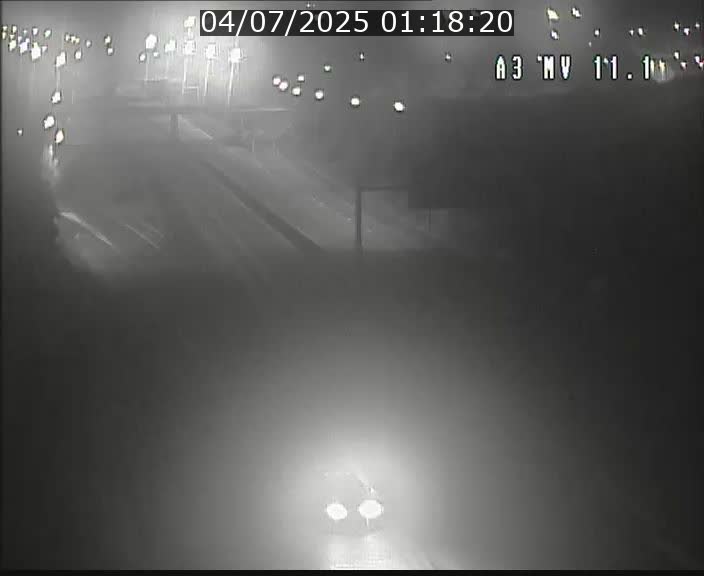 Traffic live webcam Luxembourg Croix de Bettembourg A3 - BK 11.1 - direction Luxembourg-ville