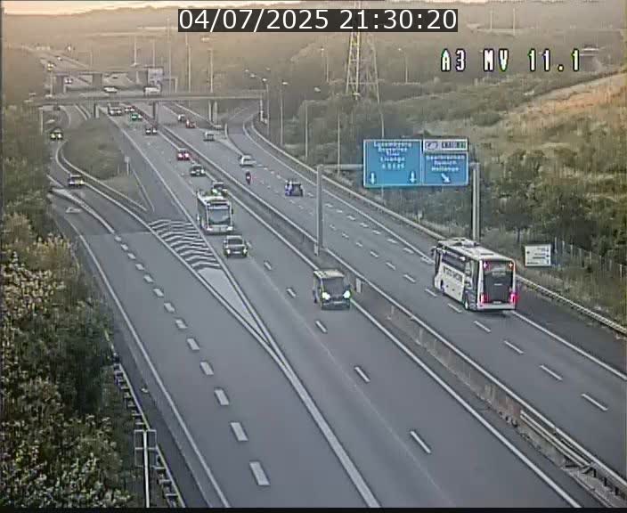 Traffic live webcam Luxembourg Croix de Bettembourg A3 - BK 11.1 - direction Luxembourg-ville