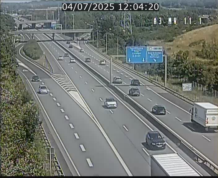 Traffic live webcam Luxembourg Croix de Bettembourg A3 - BK 11.1 - direction Luxembourg-ville