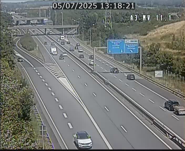 Traffic live webcam Luxembourg Croix de Bettembourg A3 - BK 11.1 - direction Luxembourg-ville