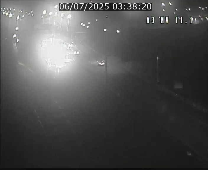 Traffic live webcam Luxembourg Croix de Bettembourg A3 - BK 11.1 - direction Luxembourg-ville