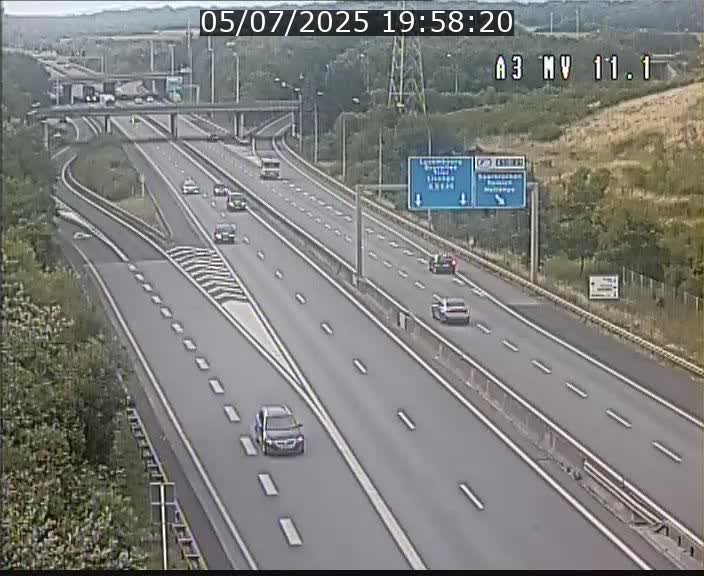 Traffic live webcam Luxembourg Croix de Bettembourg A3 - BK 11.1 - direction Luxembourg-ville