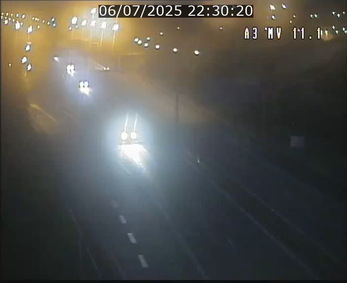 Traffic live webcam Luxembourg Croix de Bettembourg A3 - BK 11.1 - direction Luxembourg-ville