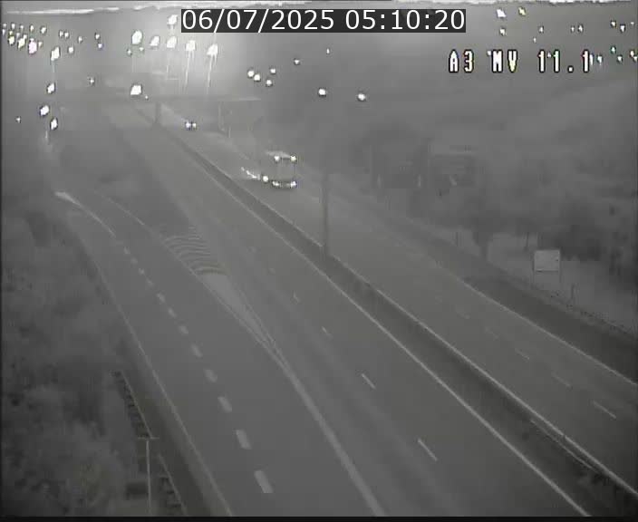 Traffic live webcam Luxembourg Croix de Bettembourg A3 - BK 11.1 - direction Luxembourg-ville