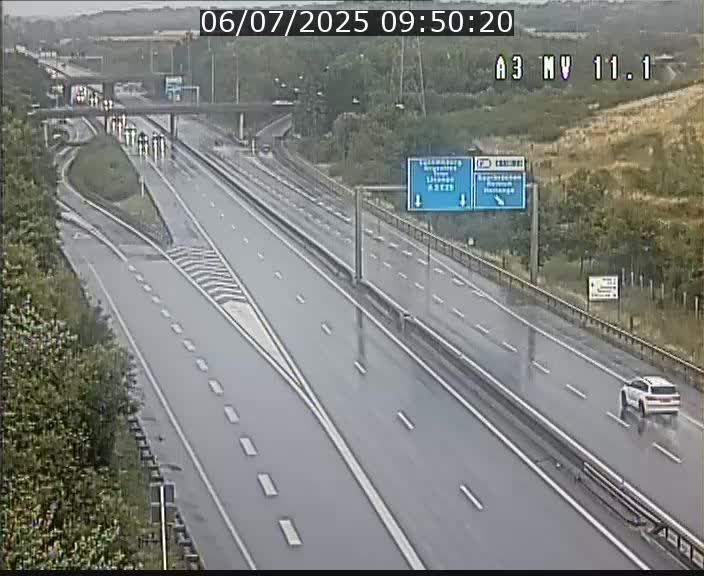 Traffic live webcam Luxembourg Croix de Bettembourg A3 - BK 11.1 - direction Luxembourg-ville