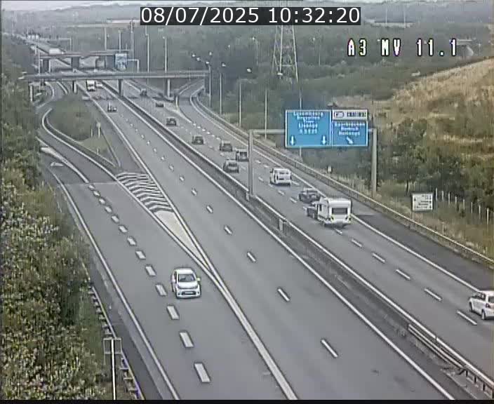 Traffic live webcam Luxembourg Croix de Bettembourg A3 - BK 11.1 - direction Luxembourg-ville