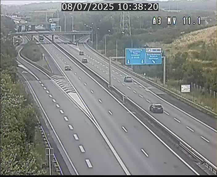 Traffic live webcam Luxembourg Croix de Bettembourg A3 - BK 11.1 - direction Luxembourg-ville