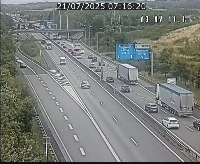 Traffic live webcam Luxembourg Croix de Bettembourg A3 - BK 11.1 - direction Luxembourg-ville