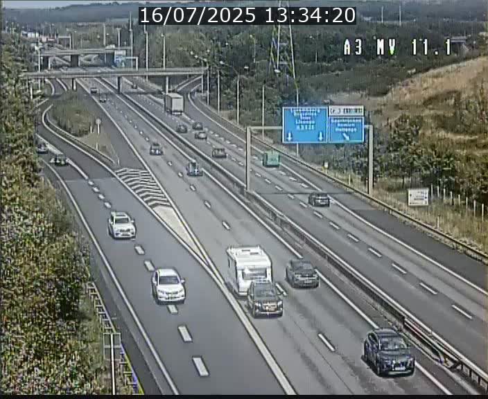 Traffic live webcam Luxembourg Croix de Bettembourg A3 - BK 11.1 - direction Luxembourg-ville