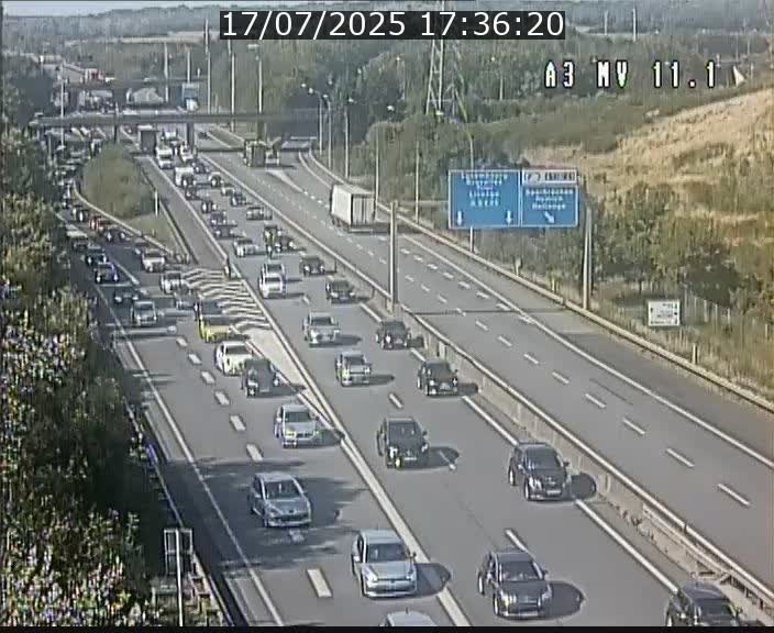 Traffic live webcam Luxembourg Croix de Bettembourg A3 - BK 11.1 - direction Luxembourg-ville