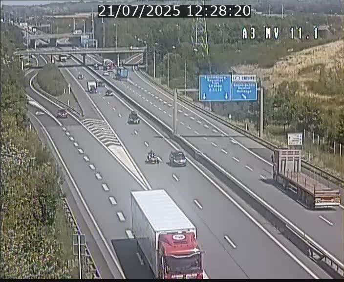 Traffic live webcam Luxembourg Croix de Bettembourg A3 - BK 11.1 - direction Luxembourg-ville