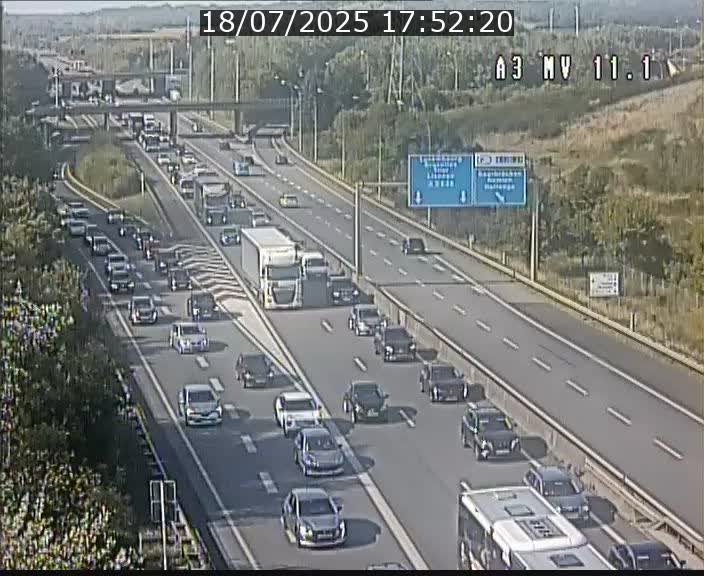 Traffic live webcam Luxembourg Croix de Bettembourg A3 - BK 11.1 - direction Luxembourg-ville