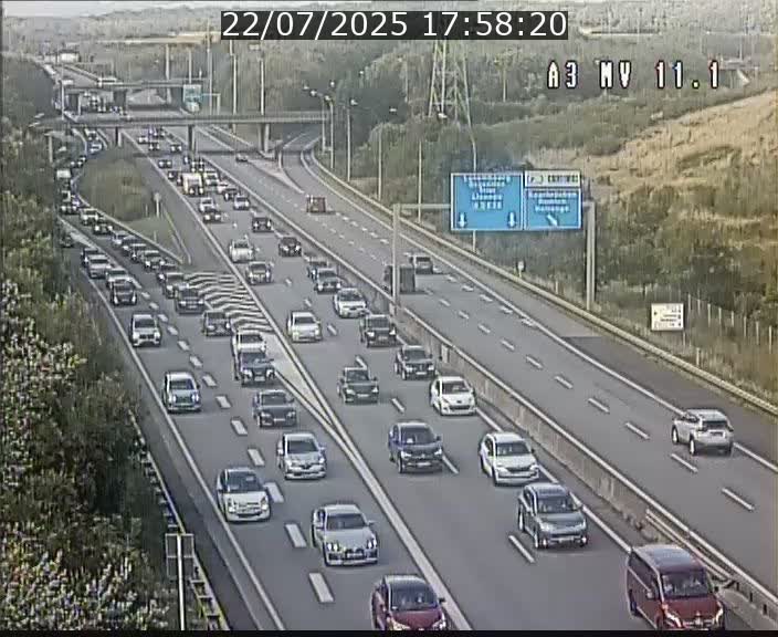 Traffic live webcam Luxembourg Croix de Bettembourg A3 - BK 11.1 - direction Luxembourg-ville