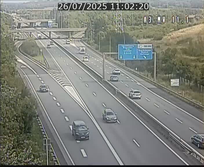 Traffic live webcam Luxembourg Croix de Bettembourg A3 - BK 11.1 - direction Luxembourg-ville