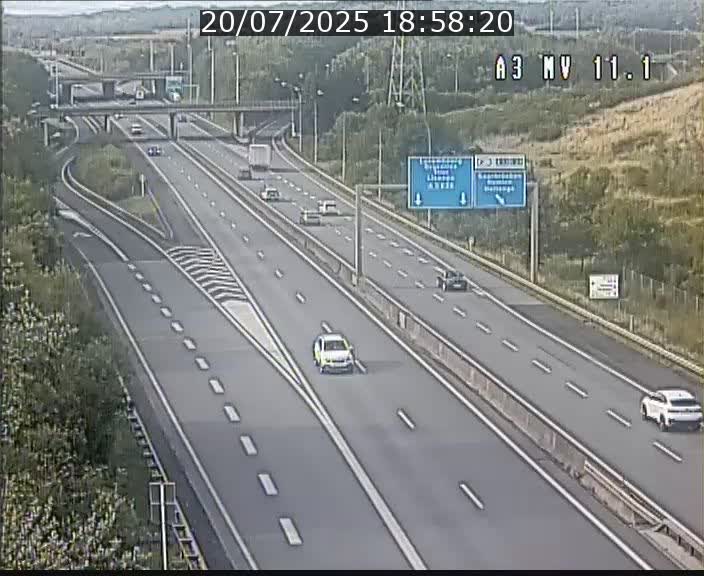 Traffic live webcam Luxembourg Croix de Bettembourg A3 - BK 11.1 - direction Luxembourg-ville