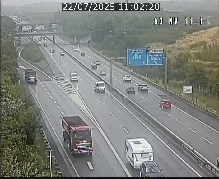 Traffic live webcam Luxembourg Croix de Bettembourg A3 - BK 11.1 - direction Luxembourg-ville
