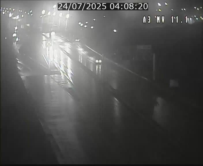 Traffic live webcam Luxembourg Croix de Bettembourg A3 - BK 11.1 - direction Luxembourg-ville