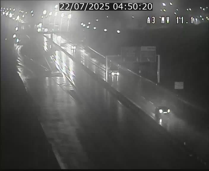 Traffic live webcam Luxembourg Croix de Bettembourg A3 - BK 11.1 - direction Luxembourg-ville