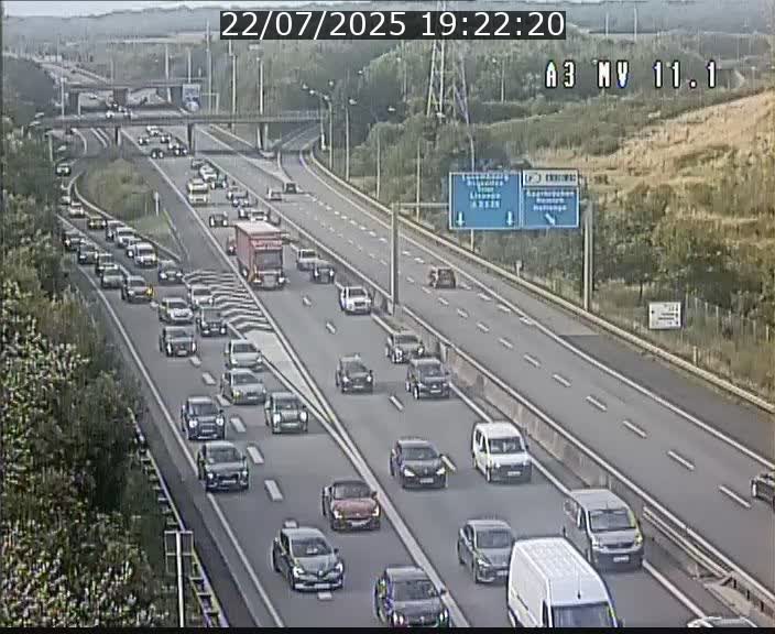 Traffic live webcam Luxembourg Croix de Bettembourg A3 - BK 11.1 - direction Luxembourg-ville