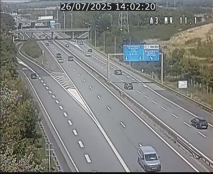 Traffic live webcam Luxembourg Croix de Bettembourg A3 - BK 11.1 - direction Luxembourg-ville